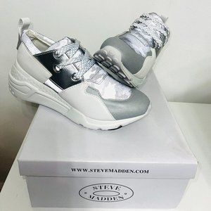Metallic Steve Madden Platform Sneakers (7.5)